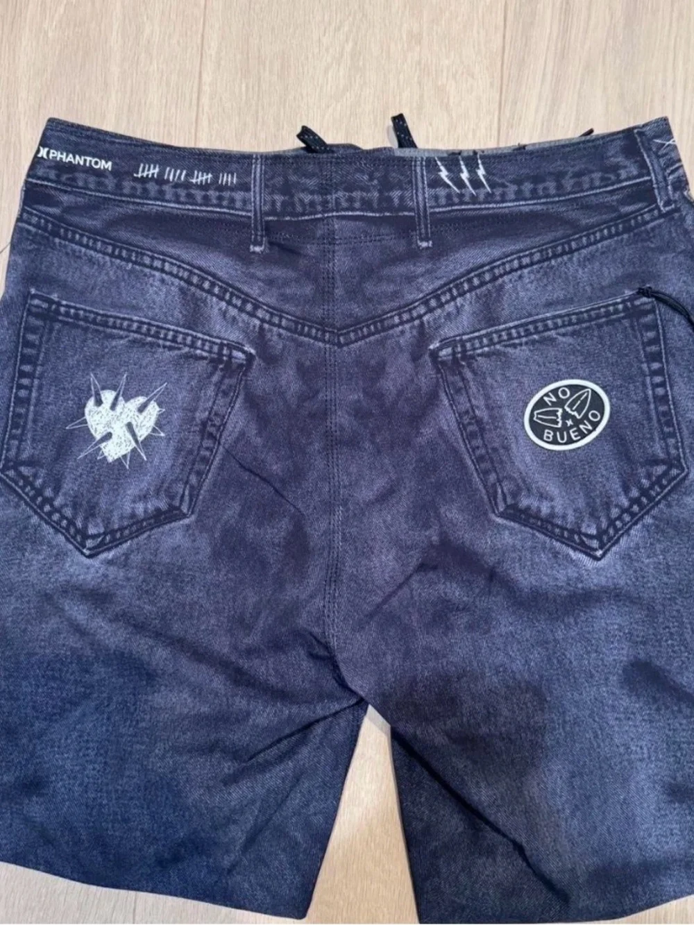 Hurley Black and Gray Graphic Board Shorts